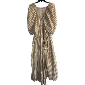 NWOT Old Navy Plus Size Wrap Around Dress Back Smocking Tan/White Size 4X
